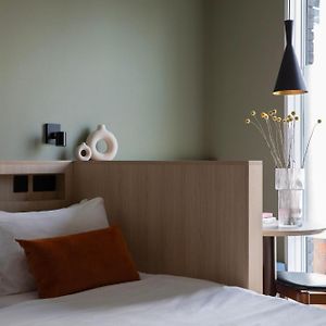 Studio met een King Size Bed met de Toegang voor Gehandicapten